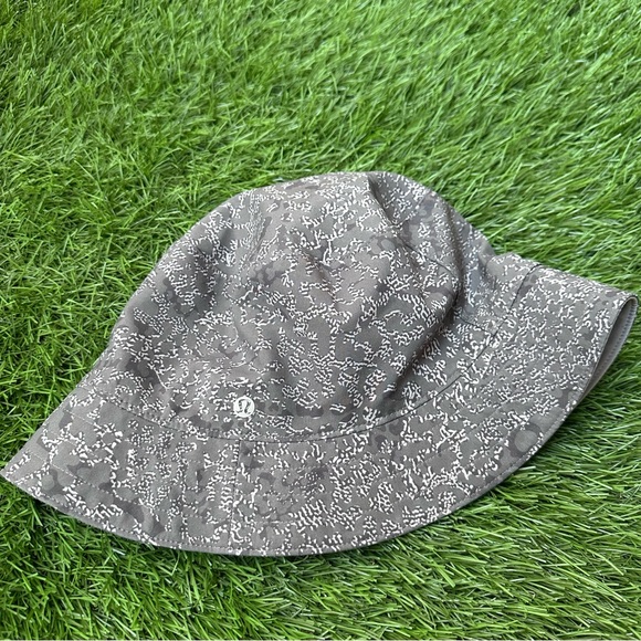 Lululemon Athletica Reversible Both Ways Bucket Hat - Picture 7 of 10